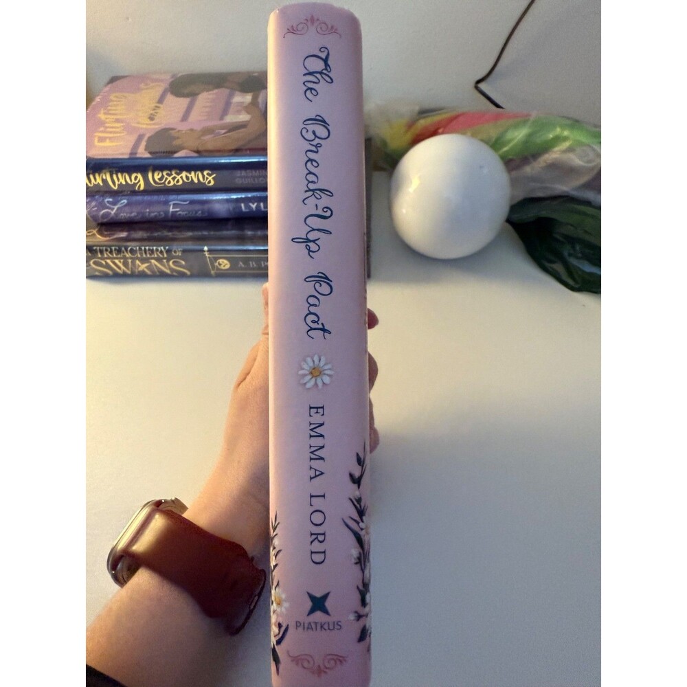 The Break-Up Pact by Emma Lord Afterlight Edition Illumicrate Signed - Picture 6 of 14